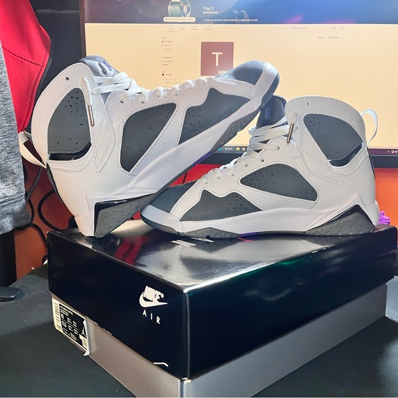 Air Jordan 7 Flint (2021) - Picture 8 of 8
